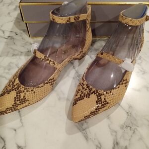 Louise et Cie, Size 8, Natural Marseille Snake.